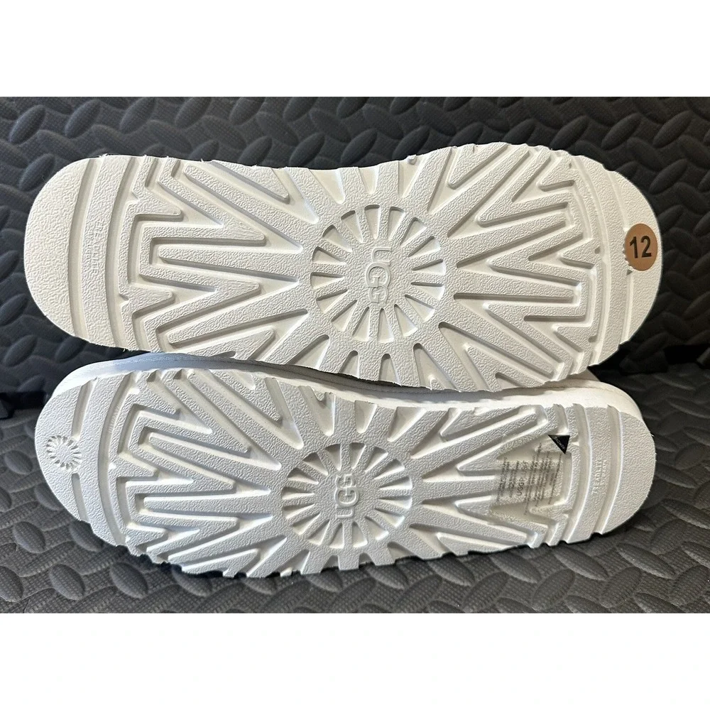 UGG men neumel